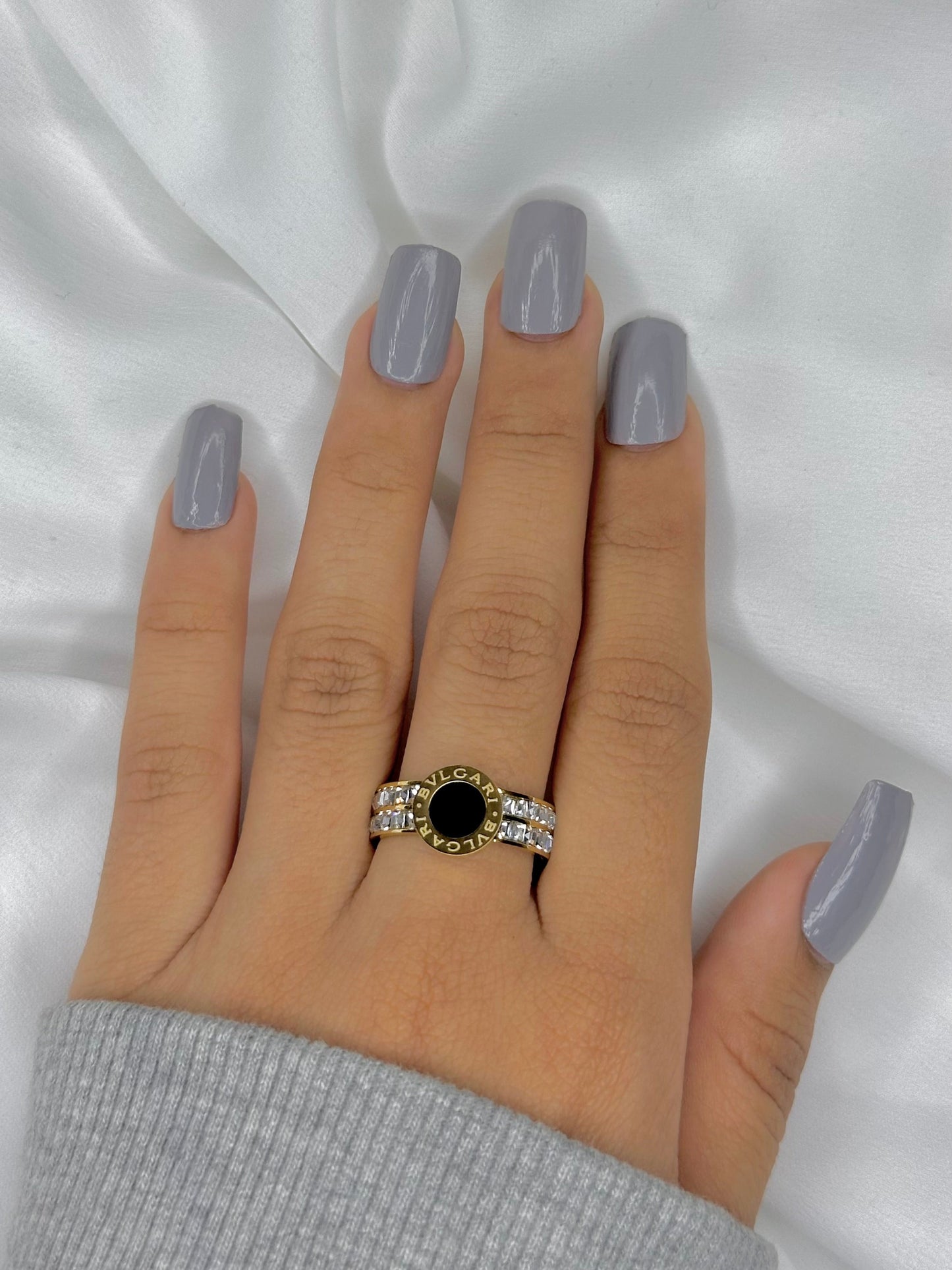 Exclusive Bvlgari Blackstone Ring l 18K