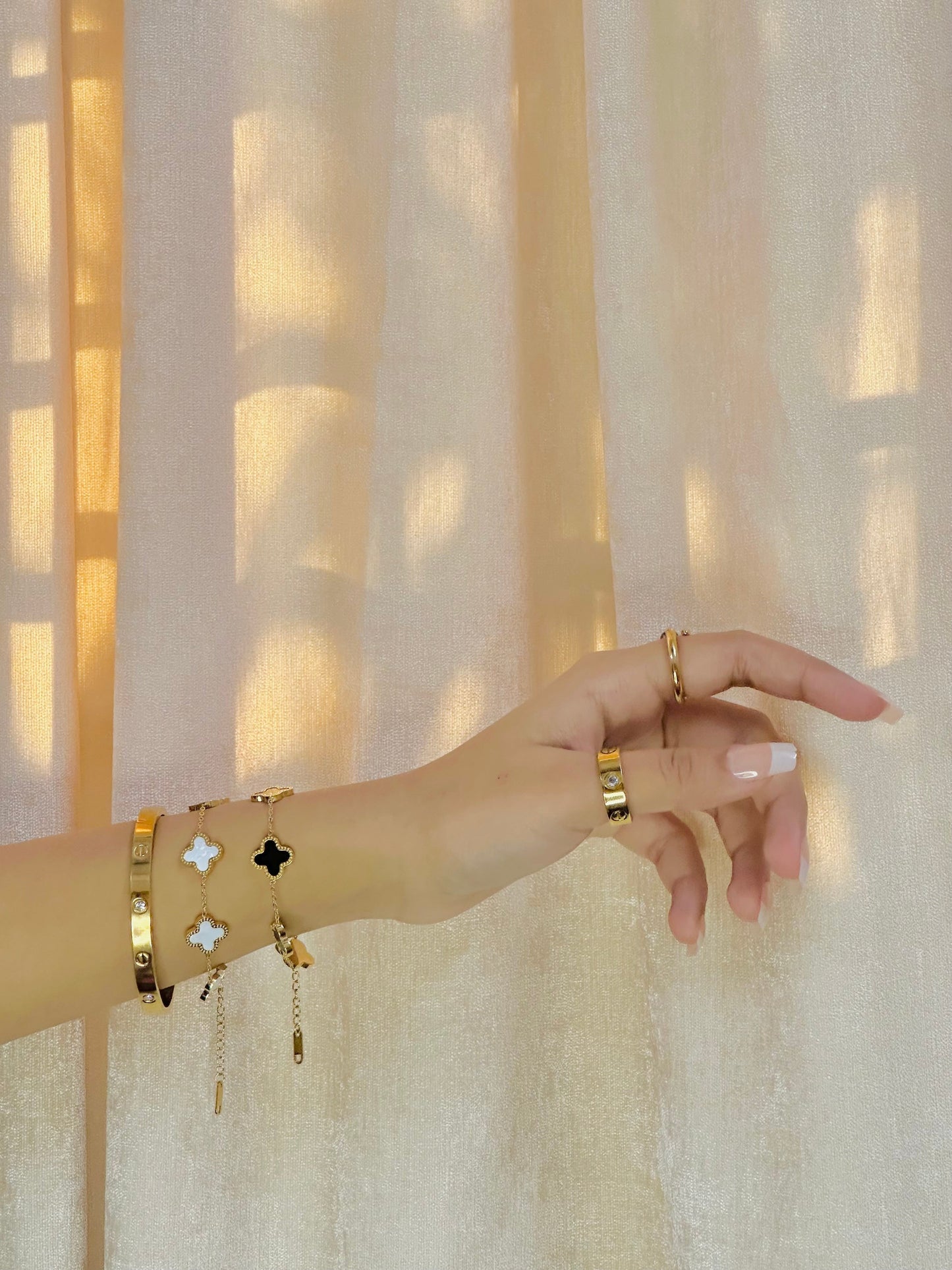 Black Clover 5 motifs bracelet