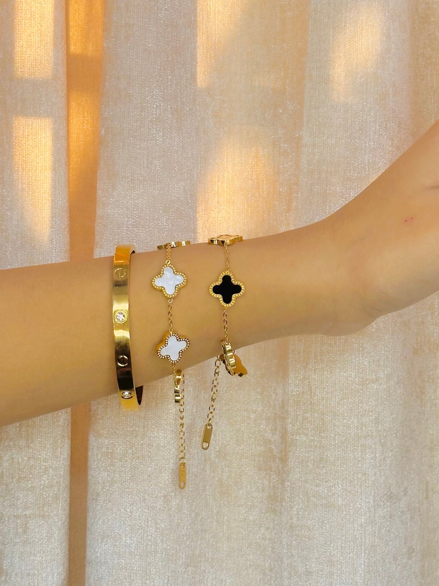 Black Clover 5 motifs bracelet