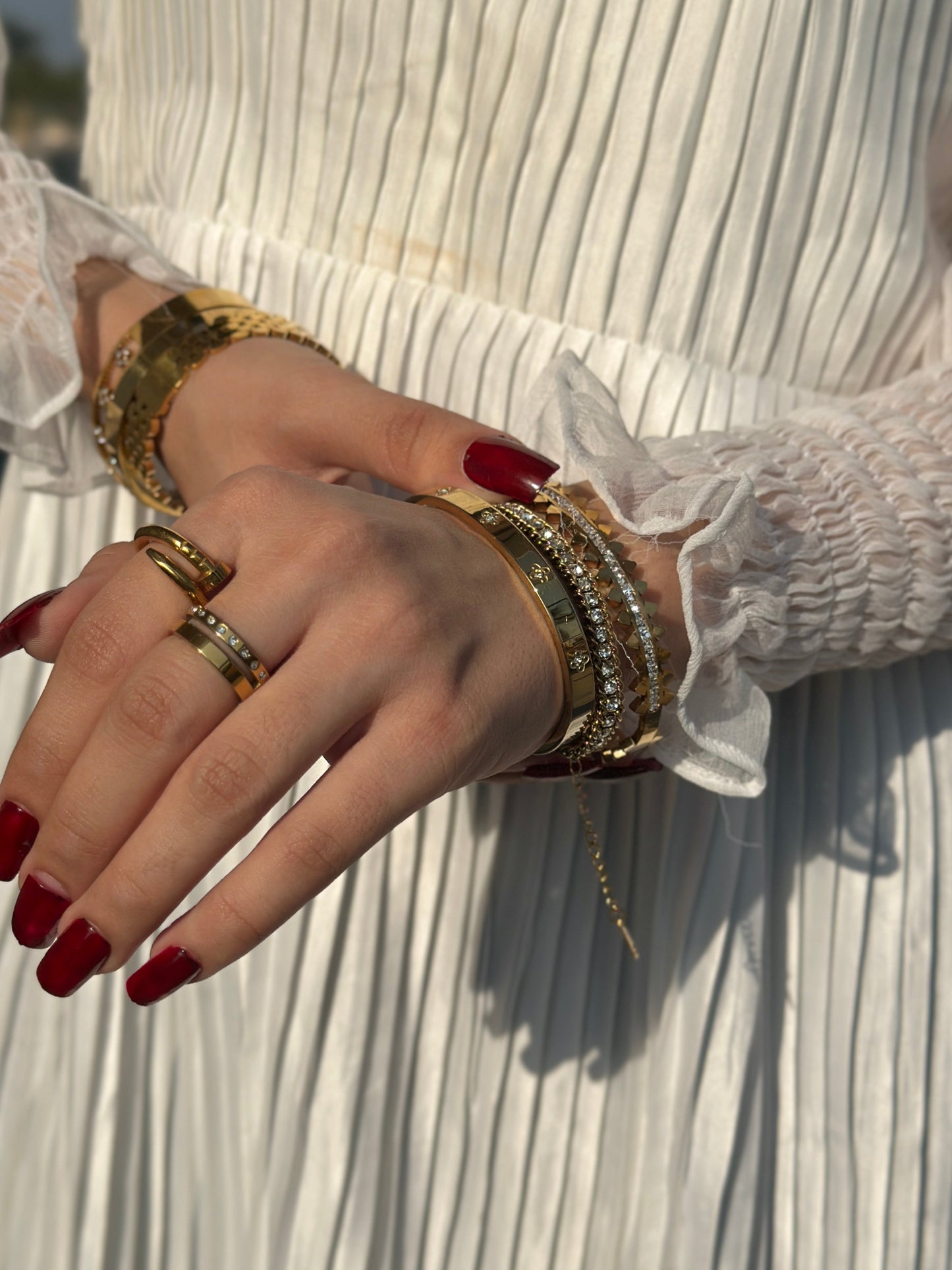 Lorelie Bangle